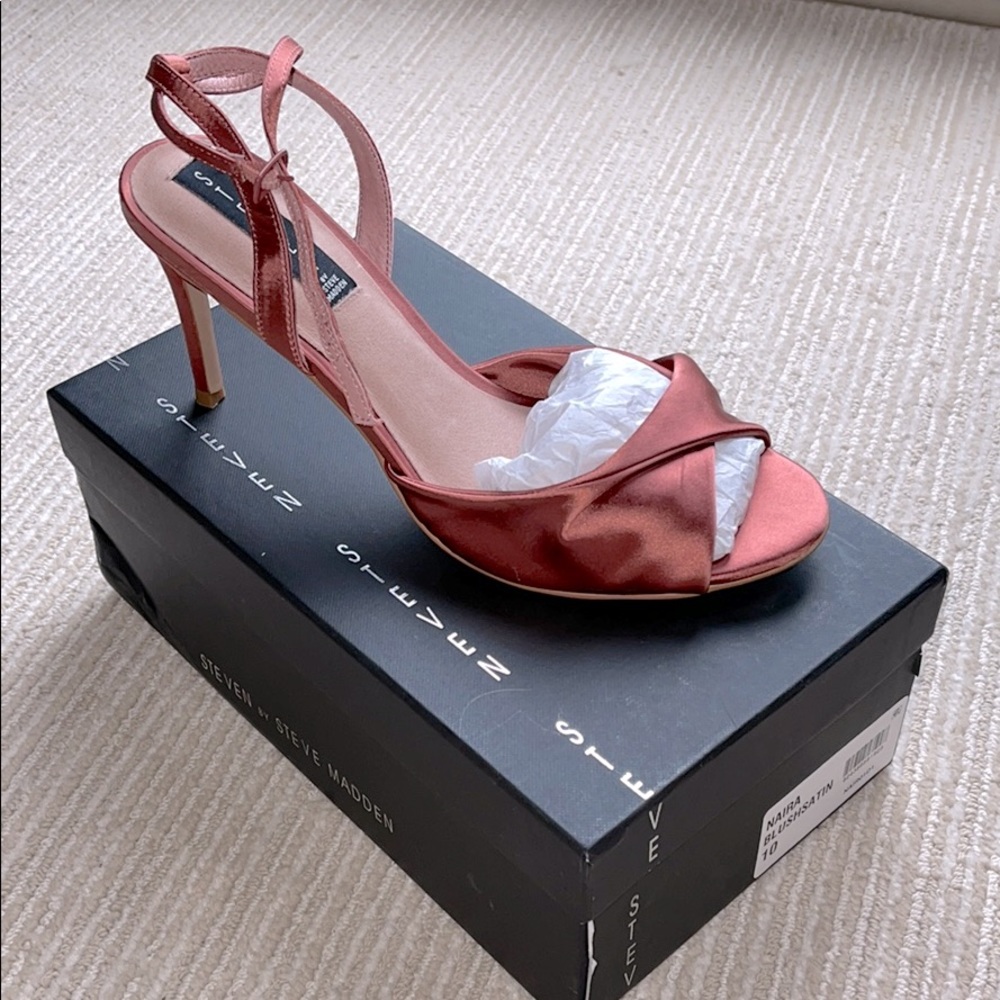 BRAND NEW blush STEVEN by Steve Madden PEEP TOE